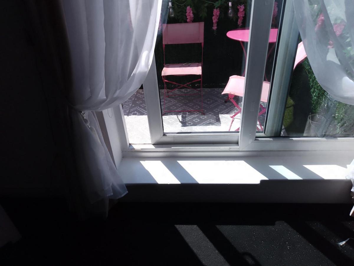 Bed And Breakfast Double Room Chester City Centre, Free Parking Экстерьер фото